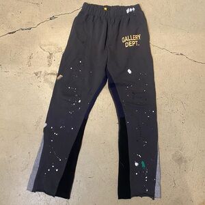 Gallery Dept Men’s Painted Flare Sweatpants - Dark Gray